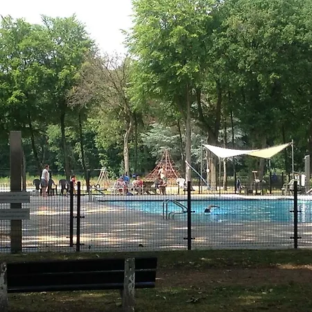 Den 1 Hengelhoef Holiday home Aan de Wolfsberg